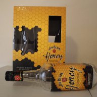 Празна колекционерска бутилка / шише от бърбън уиски Jim Beam Bourbon Honey, картонена кутия,алкохол, снимка 2 - Други ценни предмети - 10255680