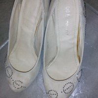 Обувки светъл беж, снимка 1 - Дамски обувки на ток - 18919292