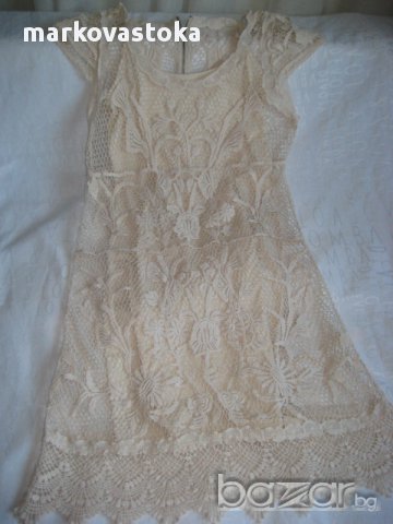 УНИКАЛНА рокля бродерия  размер М, снимка 1 - Рокли - 8472919