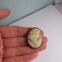 Италианска ръчно резбована камея в сребърен обков, снимка 1 - Други - 19851605
