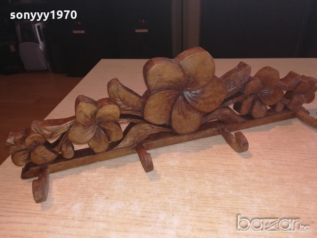 дървена закачалка с дърворезба-внос швеицария-42х13х8см, снимка 13 - Колекции - 20971433