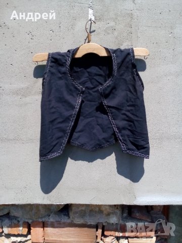 Стар детски етно елек