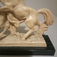 Уникална-Изключителна красива топ находка,фигурка статуетка на изящни коне., снимка 10 - Статуетки - 44344199