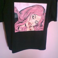 Дамска тениска, снимка 1 - Блузи с дълъг ръкав и пуловери - 34424896