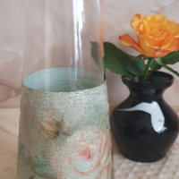  Стъклена ваза винтидж стил, ръчно декорирана с декупаж, снимка 2 - Вази - 44679516
