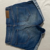 Къси панталони , снимка 2 - Къси панталони и бермуди - 44216008