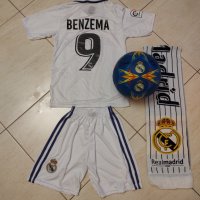 Екип + Шапка+Калци  Benzema 2023г Реал Мадрид Real Madrid Бензема, снимка 3 - Футбол - 37553483