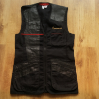 BROWNING Masters Shooting Vest Right Handed Black размер S / M за лов риболов елек - 548, снимка 1 - Екипировка - 42842890