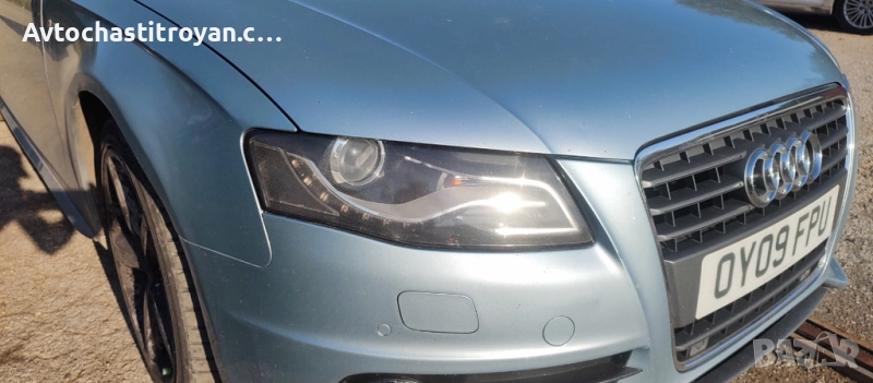 десен фар Audi A4 B8, снимка 1