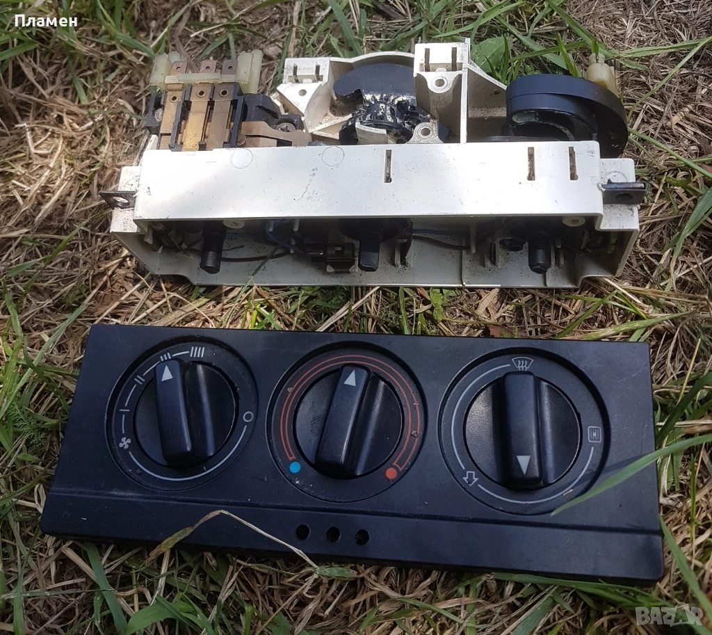 Панел за управление на парното Ауди 80Б3 (1986-1991), кат № 3 819 045C, снимка 1