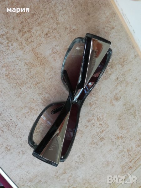 Дамски слънчеви очила Prada, снимка 1