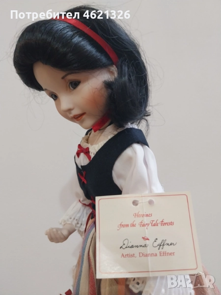 Колекционерска порцеланова кукла Снежанка от колекцията „Героини от приказните гори“ на Diana Effner, снимка 1