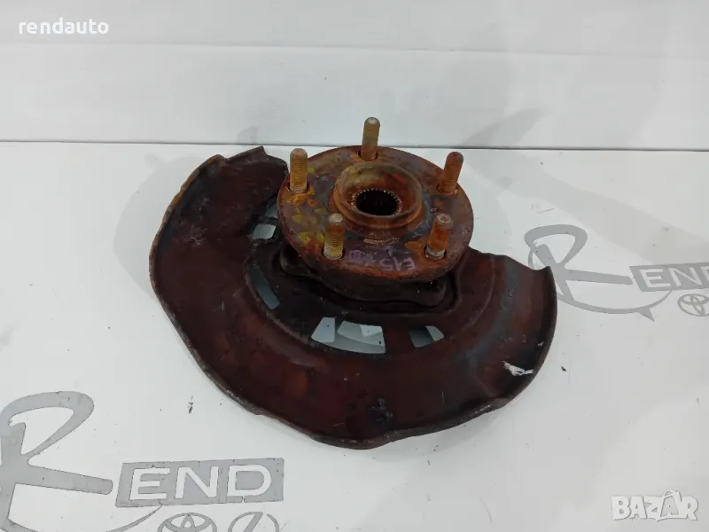 Предна лява лагер главина Toyota Avensis t27 , снимка 1