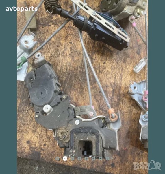 Subaru legacy 1998година комби Брави врати, снимка 1