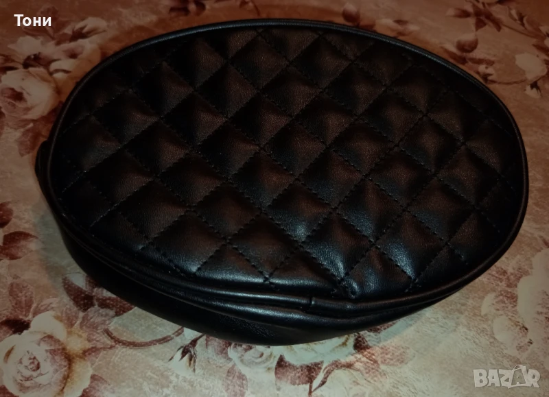 Нов Дамски Кожен Несесер , снимка 1