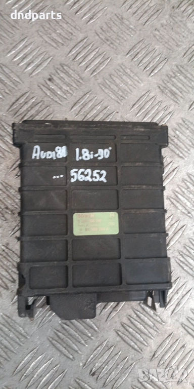 Компютър Audi 80 1.8i 1990г. 811906264A 0280800140 , снимка 1