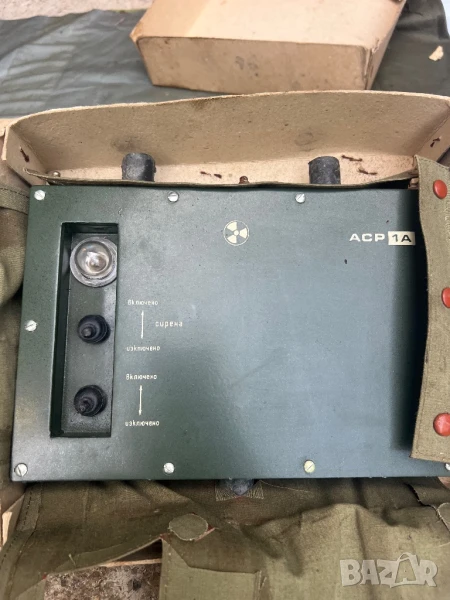 Продавам автоматичен сигнализатор за радиация , снимка 1