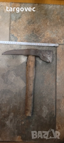 Швейцарска армия военна кирка кована