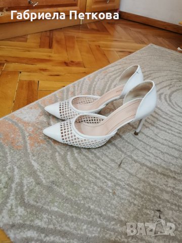 Обувки на GiAnni , снимка 1 - Дамски обувки на ток - 40851624