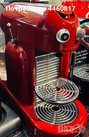 Кафемашина Nespresso, снимка 2 - Кафемашини - 52720076