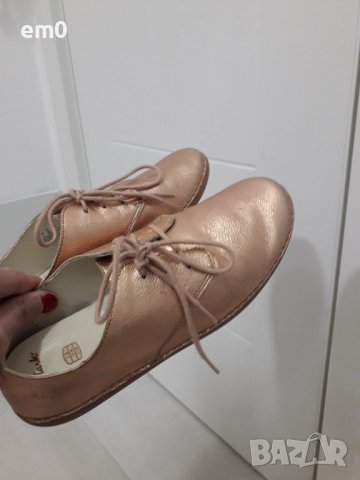 детски обувки Clarks боси и златисти, снимка 4 - Детски обувки - 40351159
