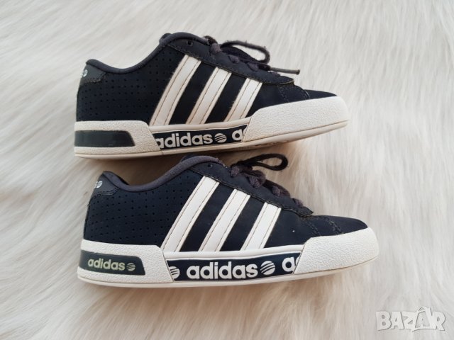 Маратонки Adidas №28 , снимка 2 - Детски маратонки - 29989713