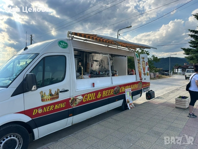 Специален автомобил кемпер за бъзро хранене