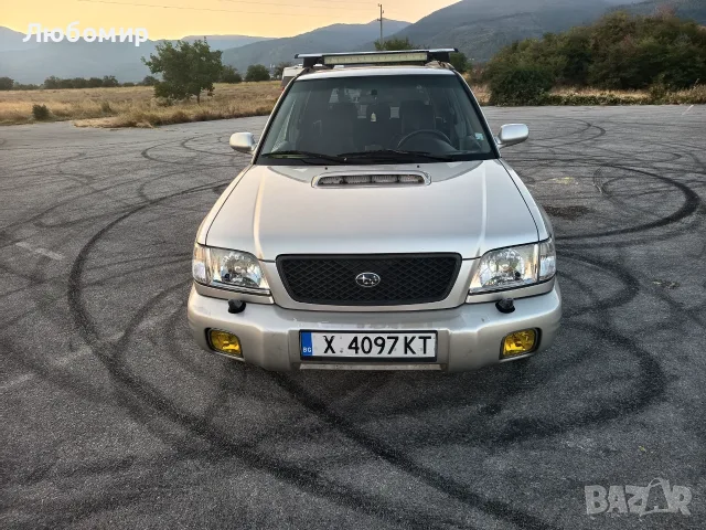 Subaru Forester 2.0 sTurbo, снимка 2 - Автомобили и джипове - 56538442