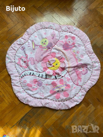 Платнена къщичка сгъваема,килимче и картонен стол, снимка 4 - Други - 44554500