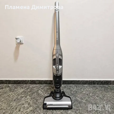 Безкабелна Вертикална прахосмукачка Bosh Flexxo gen serie 4