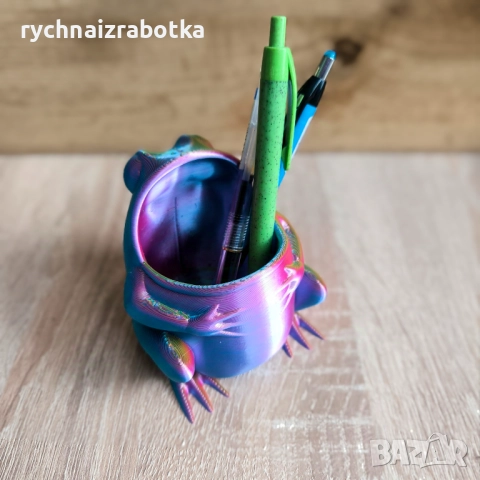 3D принтиран моливник жаба