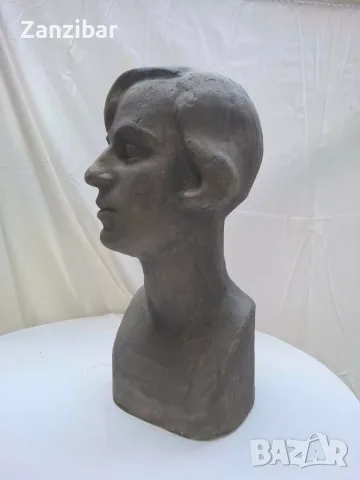 Кирил Шиваров. Скулптурна глава, снимка 2 - Статуетки - 55742533