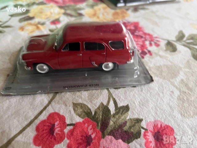 Деагостини Москвич 1:43, снимка 3 - Колекции - 52882555