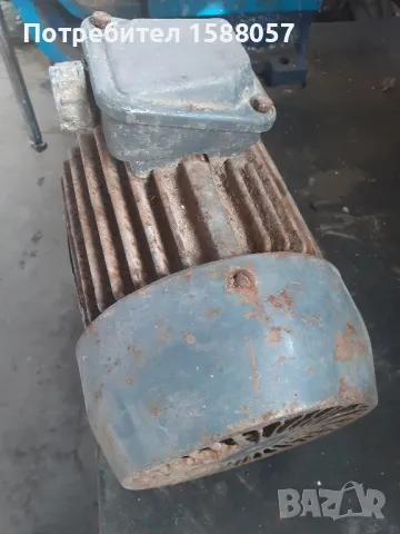 продавам работеш  Ел двигател  тривазен