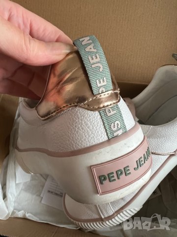 Спортни дамски обувки Pepe Jeans 