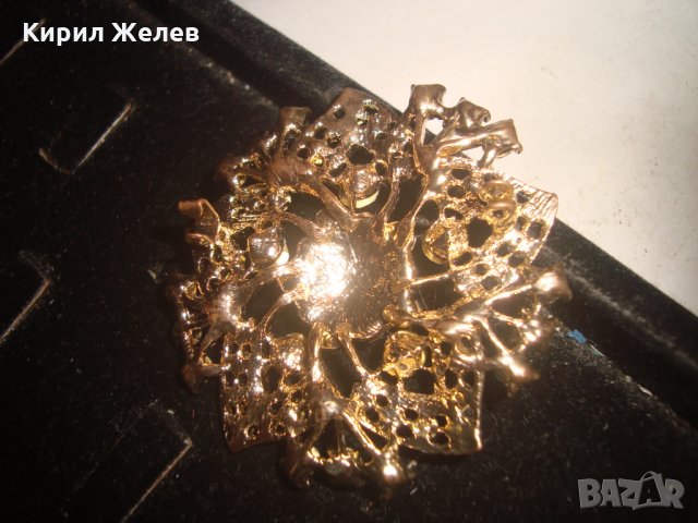 БРОШКА с ИНКРУСТИРАНИ СИНИ ФАСЕТИРАНИ КРИСТАЛИ МНОГО ЕФЕКТНА 16635, снимка 3 - Други - 31309602