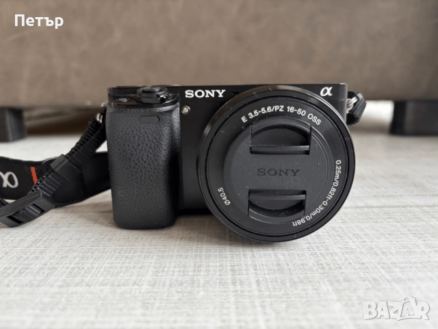 Sony A6000 Mirrorless 24MP + обектив 16-50 mm + аксесоари, снимка 2 - Обективи и филтри - 52628235