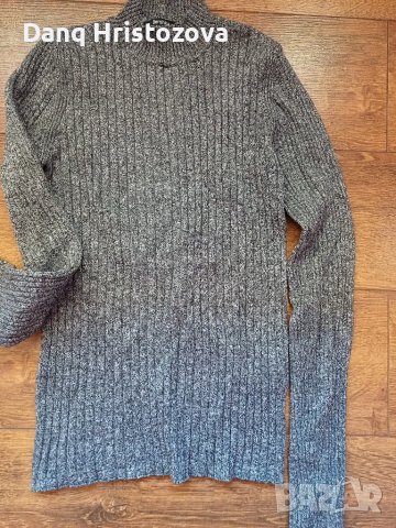 Блузка на Бершка, снимка 2 - Блузи с дълъг ръкав и пуловери - 47454352