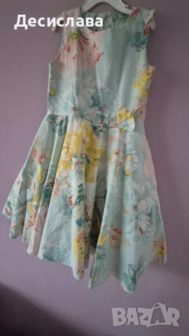 Официална рокля за момиче, 9-10год., снимка 5 - Детски рокли и поли - 51975424