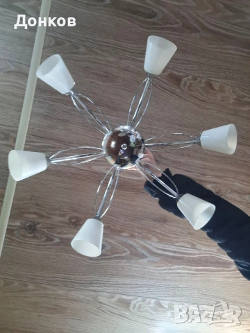 Продавам полилей с шест крушки G9. , снимка 2 - Полилеи - 53142505