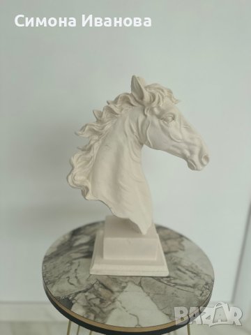 Статуетка кон