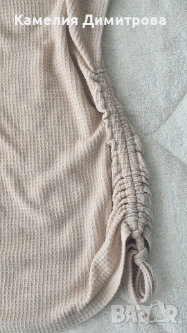 Бежова плажна рокля по тялото с набори отстрани – модерен модел, снимка 2 - Рокли - 53301257