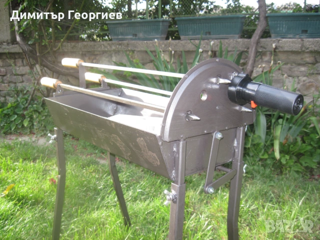 Барбекю на дървени въглища с въртящи се шишове, снимка 3 - Барбекюта - 54019650