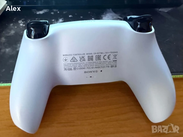 Playstation 5 Dualsense Controller като чисто нов, снимка 3 - Аксесоари - 56008528