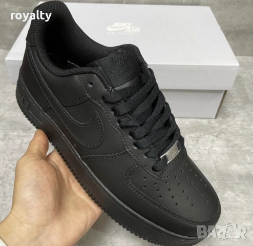 Дамски Маратонки Nike Air Force 1 черно, снимка 6 - Маратонки - 51631440