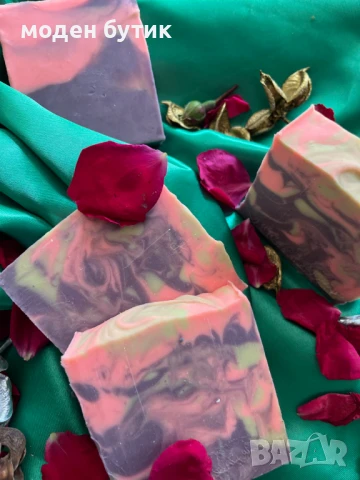 Натурален сапун Фатално привличане”, снимка 2 - Козметика за тяло - 51063556