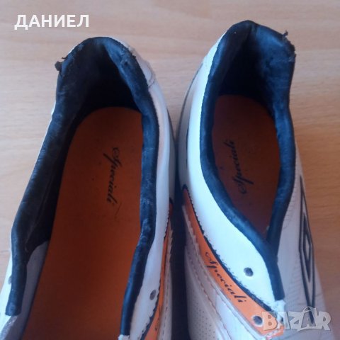 Оригинални Детски футболни обувки UMBRO speciali номер 38 , снимка 8 - Футбол - 34251040