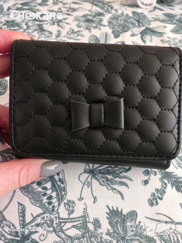 Дамско портмоне