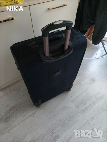 Голям куфар тъмно син. , снимка 3 - Куфари - 53915132