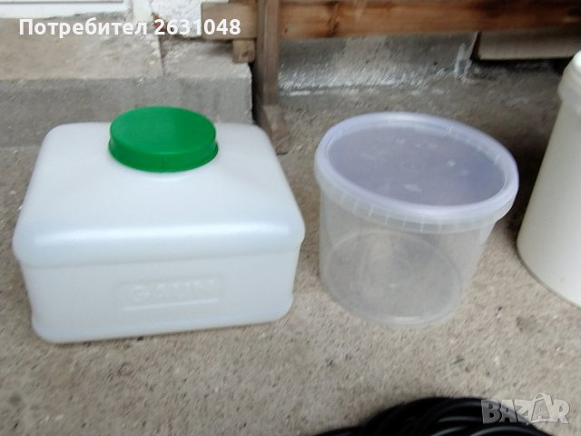 водосъдържател с изход за маркуч 5 литра и 10 лт, снимка 4 - За птици - 40579003